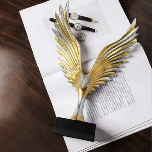 Mô Hình Sải Cánh Chất Liệu Composite Quà Decor Tân Gia