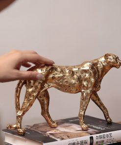 Tượng Báo Hoàng Kim