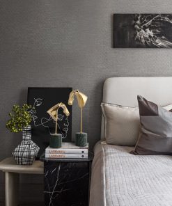 Tượng Đầu Ngựa Tối Giản